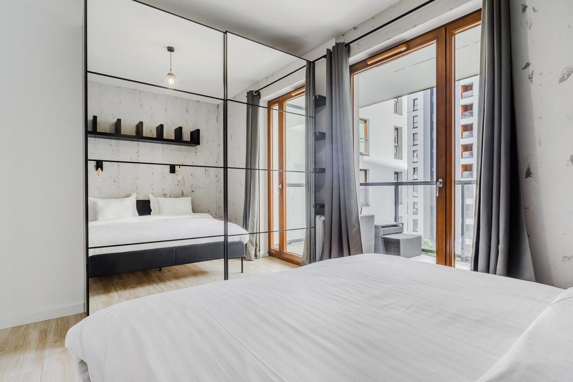 ורשה Luxury Apartments Mennica Residence With Parking מראה חיצוני תמונה